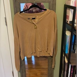 American Eagle cropped Long Sleeve top